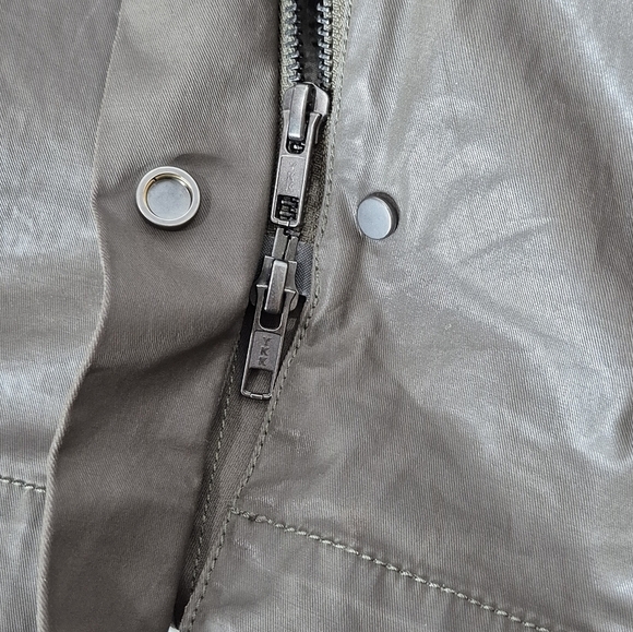 Eileen Fisher Olive Green Waxed Cotton Twill A-Line Jacket Hoodless - Size M - Picture 8 of 16